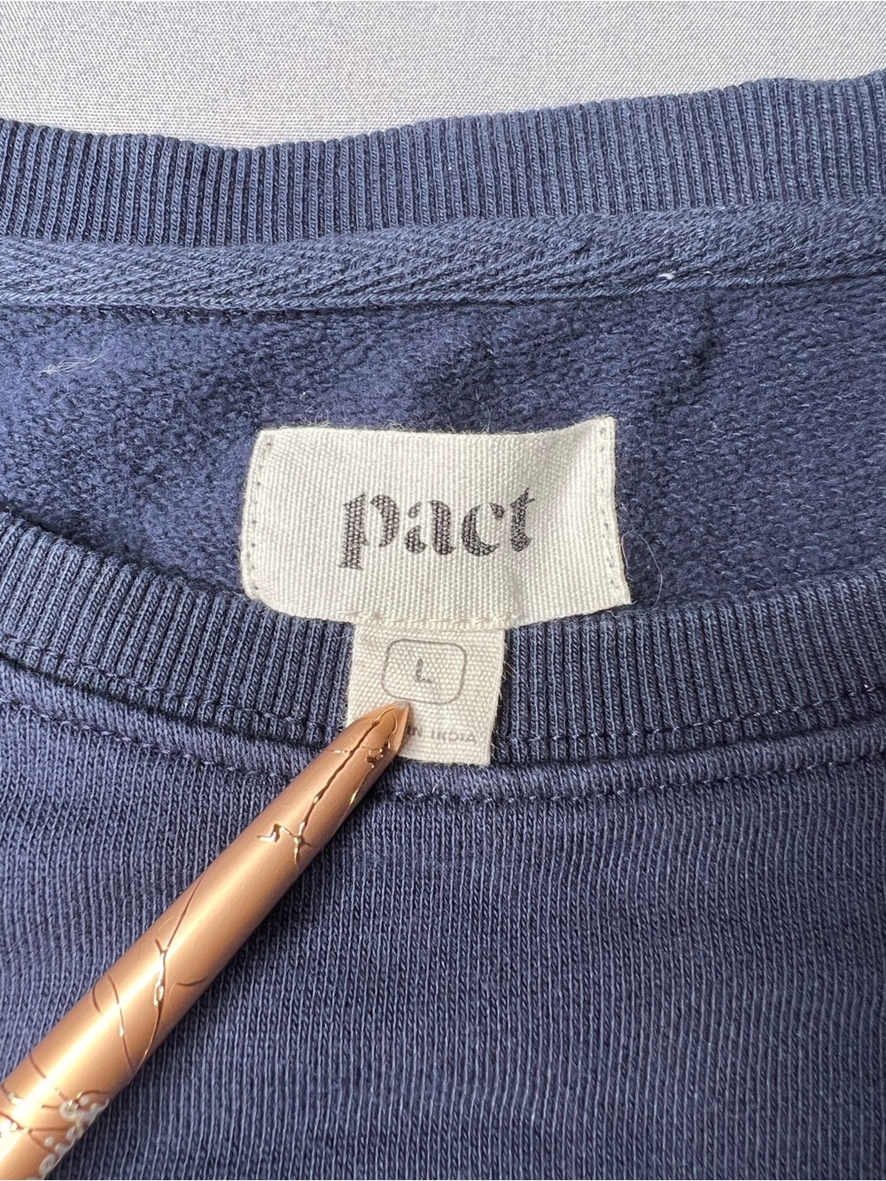 PACT Organic Cotton Navy Star Sweatshirt Size Large 100% Organic Cotton